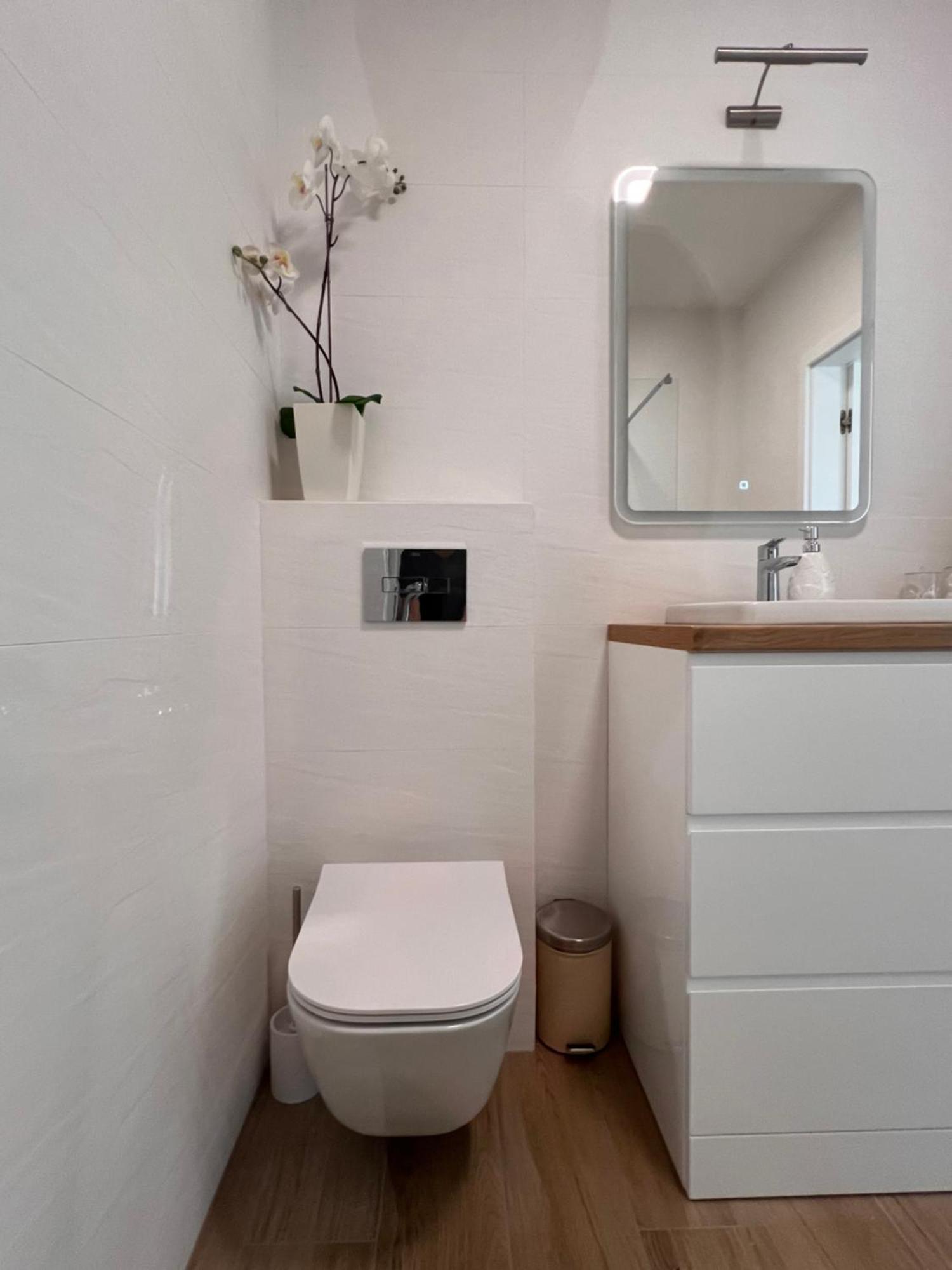 Apartament 70 Metro Варшава Экстерьер фото